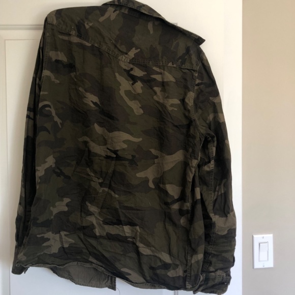 Oversized camo button down - Picture 2 of 4